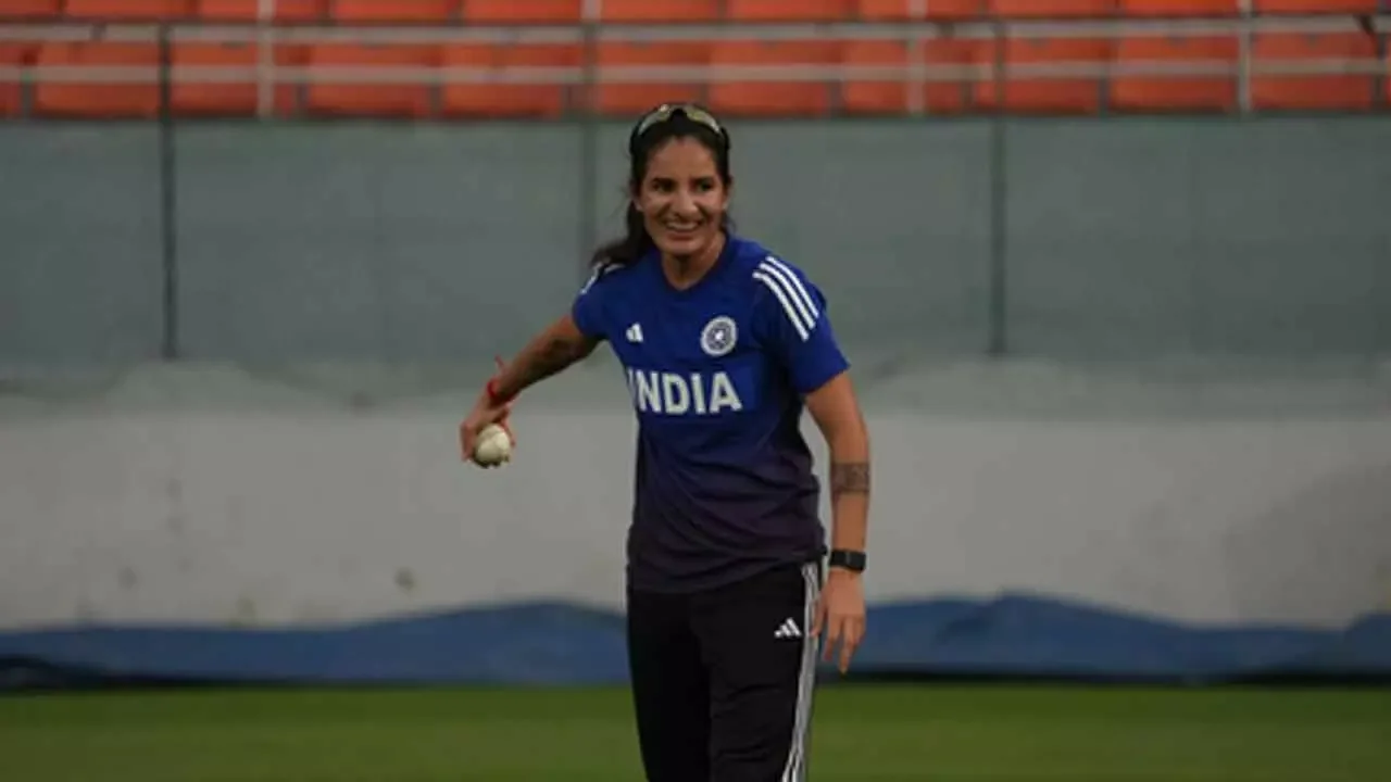 Reddy, Renuka shine before India go 1-0 up in rain-curtailed game - 1