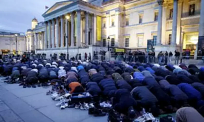 KHADIJA KHAN: Labour's performative outrage over this Trafalgar Square mass prayer row sickens me - it reeks of naked opportunism - 3