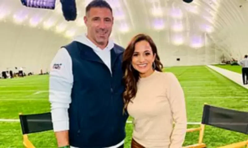 NFL insider Dianna Russini placed on leave by New York Times amid investigation into Mike Vrabel photos - 2