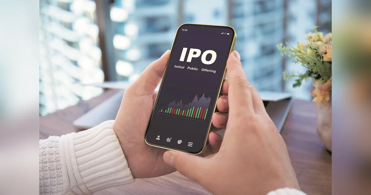 LIVE: Muted debut for Fractal Analytics – India’s first AI play lists at 3% discount; Should you buy the dip? - The Financial Express - 4