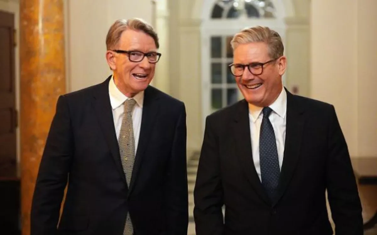 Pound and gilts under pressure as leadership crisis threatens Starmer - 2