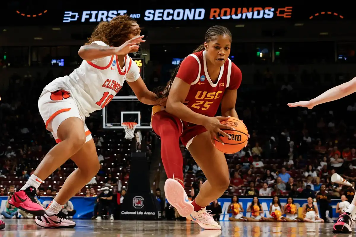 Jazzy Davidson's huge game delivers USC to thrilling overtime win in NCAA tournament - 3