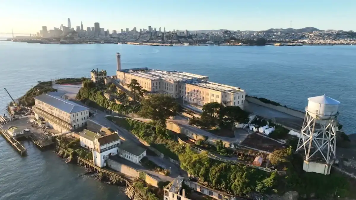 Trump requests $152M to reopen Alcatraz as a prison - 2