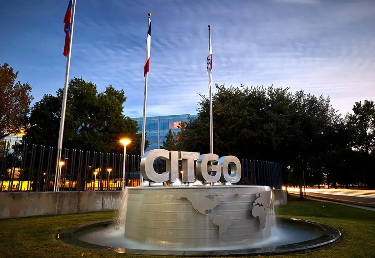 Hugo Chavez Cousin to Run CITGO Refineries With USA Approval? - 2