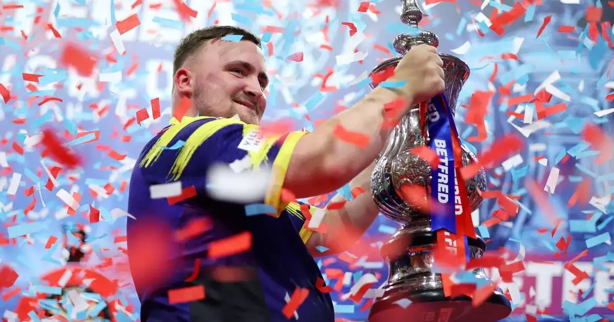 'I played against Luke Littler and Phil Taylor - but there's a better darts star than both' - 1