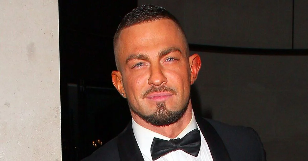 Strictly star Robin Windsor 'took own life after mental health deterioration' - 1