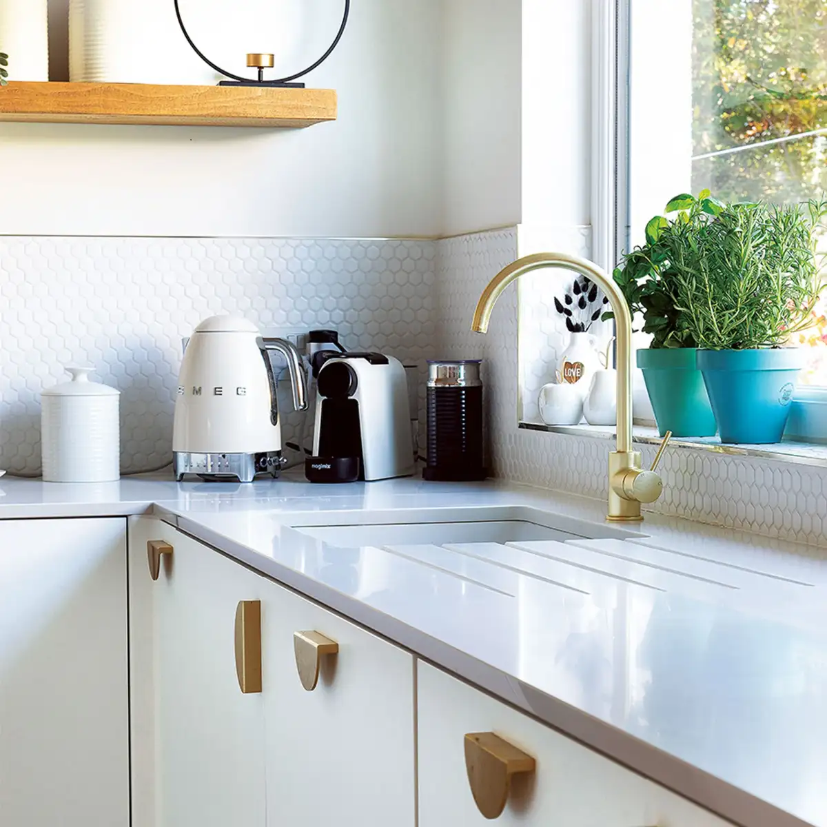 3 things people with spotless kitchens do every week – and the jobs that can wait a bit longer - 1