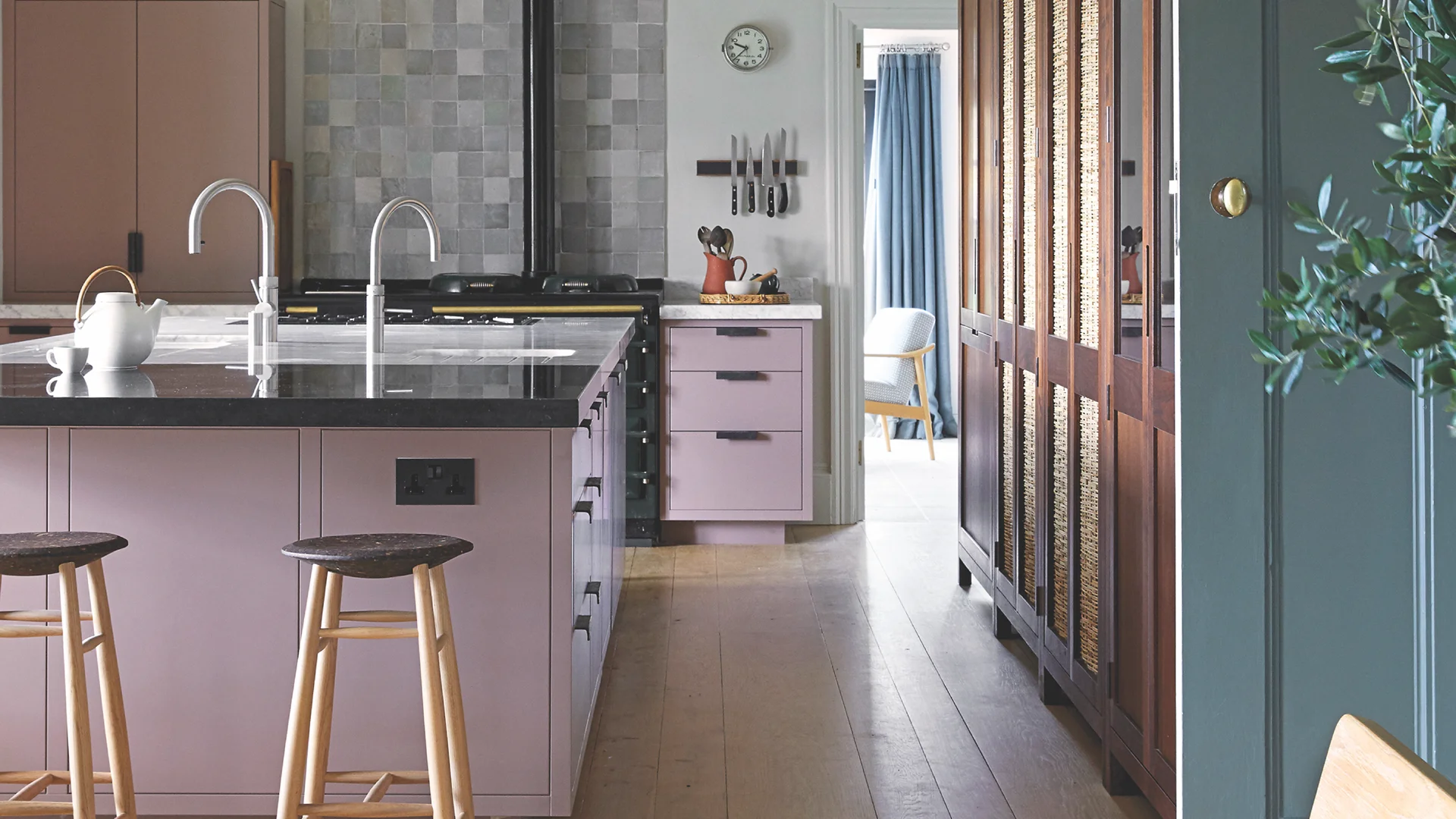 Try bedroom 'burping,' write a 'ta-da' list and fix your posture like Fonzie — plus 7 more health tips to help you have a great week - 4