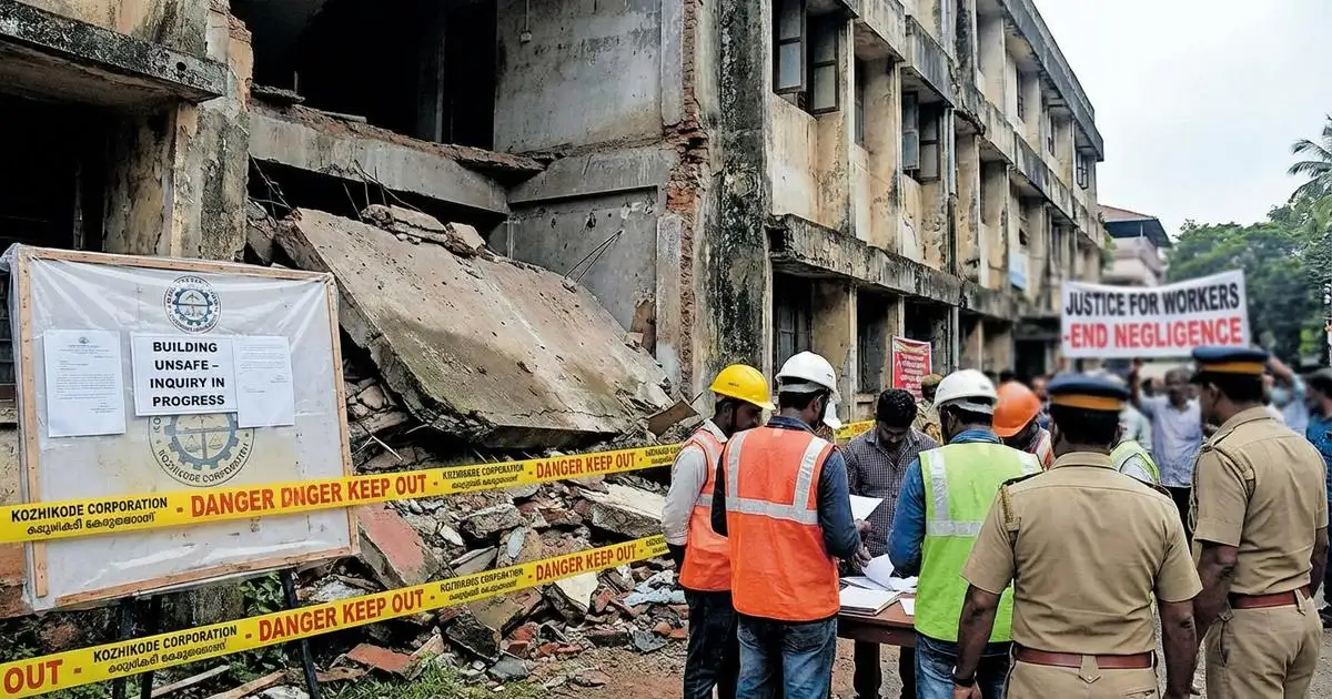 Building collapse: Kozhikode Corporation sets aside internal report, seeks NIT-C safety audit - 2