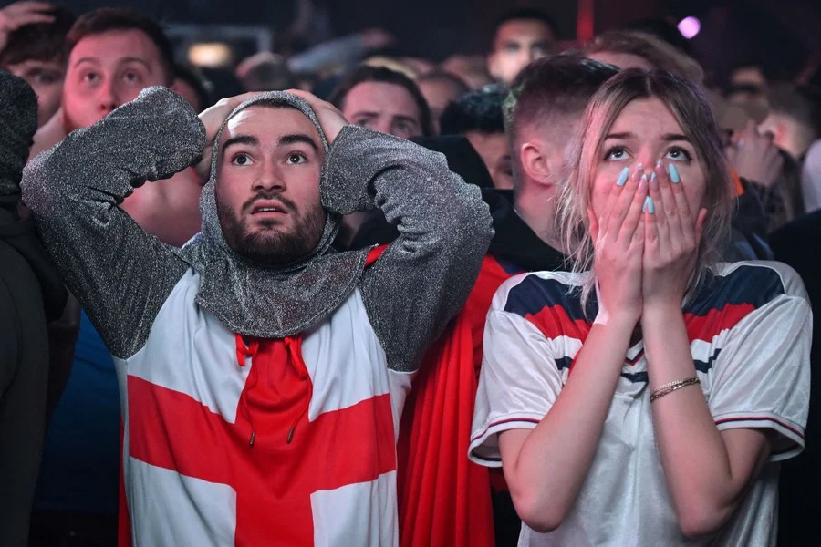 'Ten hours of hell': Rugby fans' fury amid World Cup ticket crashes - 4