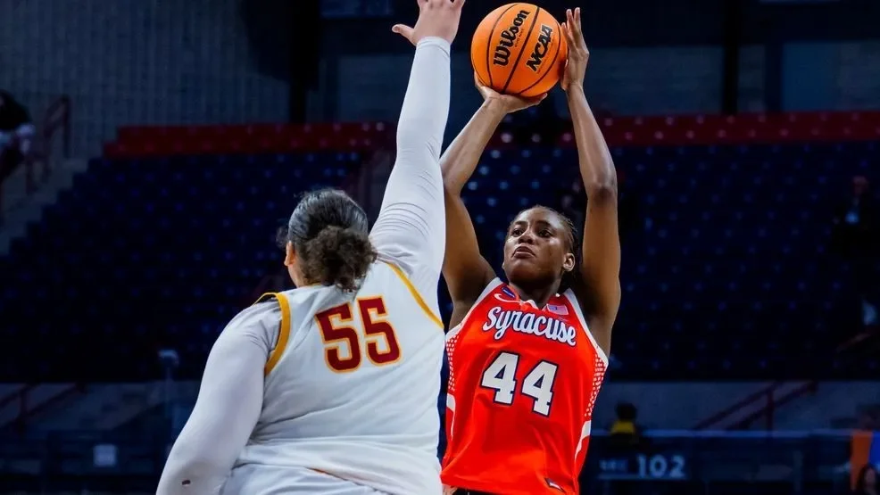 Izoje powers Syracuse past Iowa State to set up meeting with UConn - 2