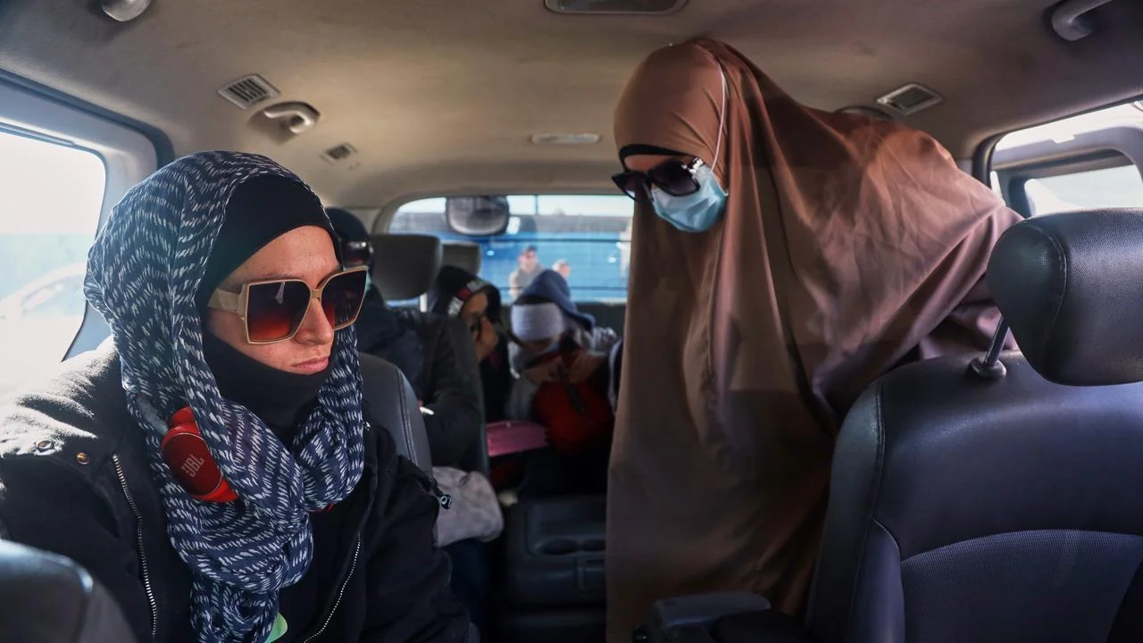 Australian IS families in Syria camp turned back after leaving for home - 1