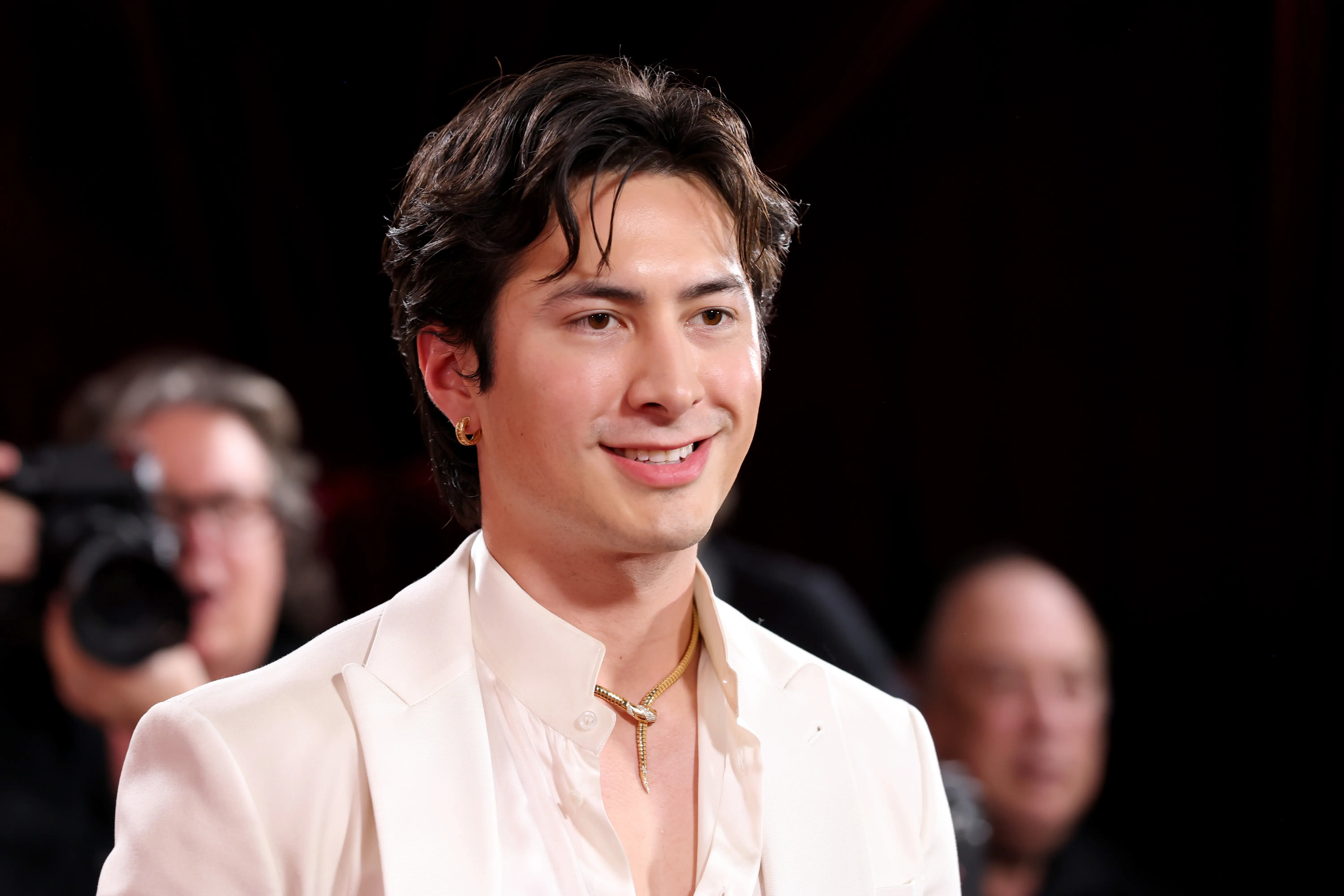 Heated Rivalry star Hudson Williams confirms romance with girlfriend after finding fame in sex-filled gay romance - 4