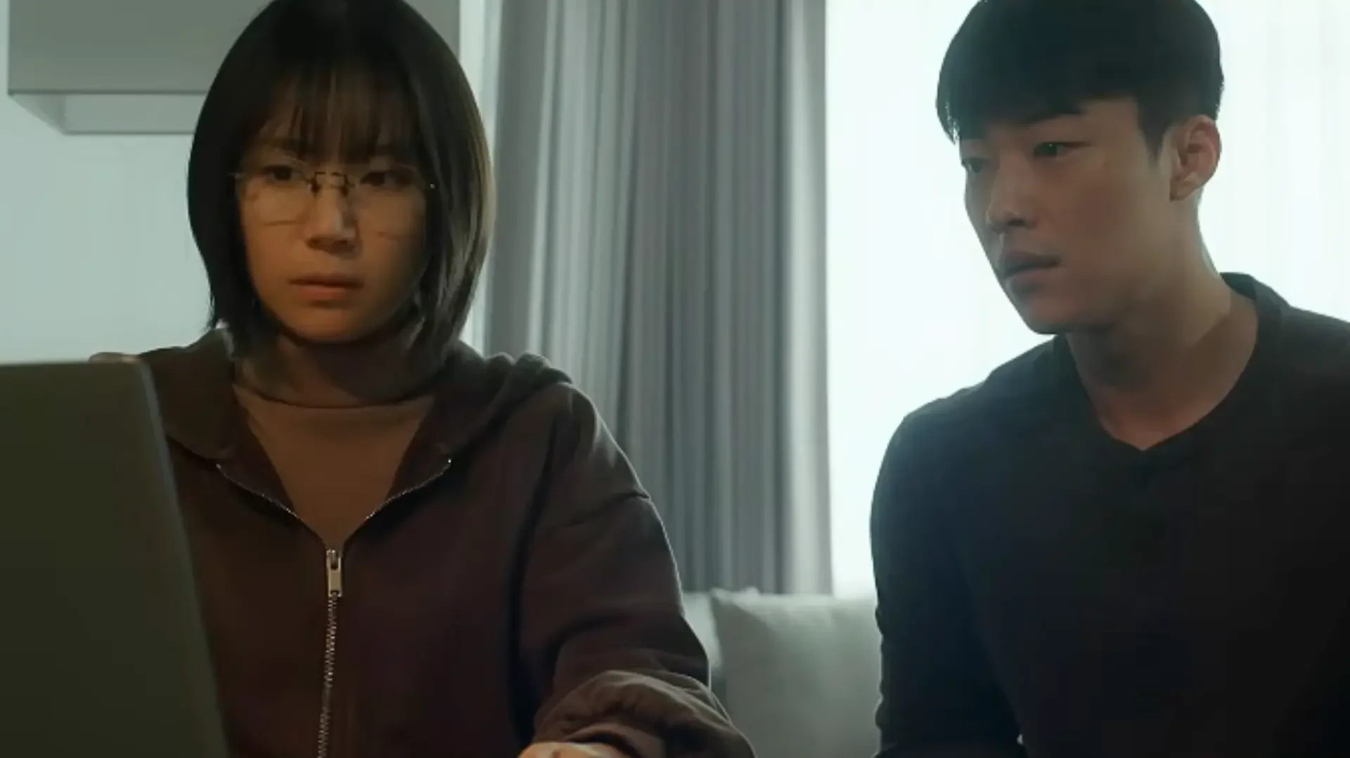 Breaking Down the Thrilling Ending of Bloodhounds Season 2 - 2