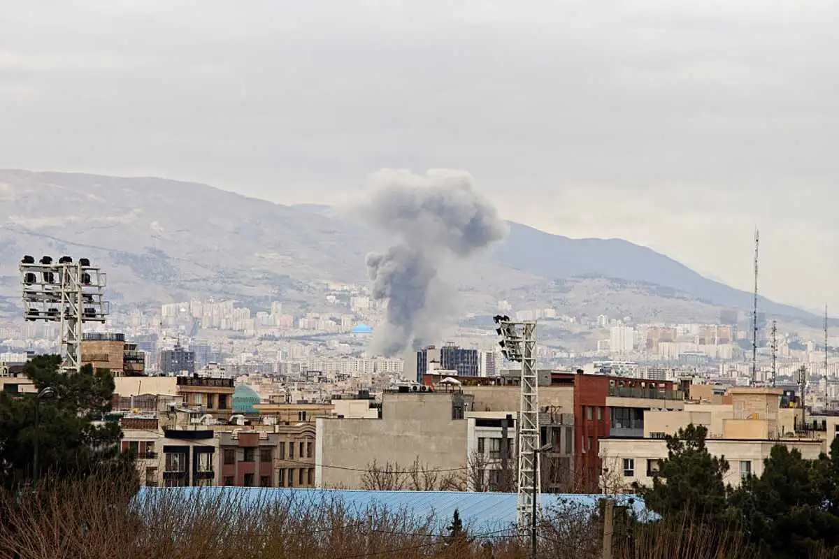 Rogan Argues Trump Launched War to Distract From Epstein Files... - 2