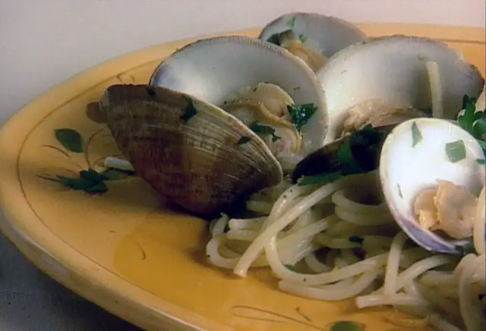 Spaghetti With Clams, Chardonnay, Lime and Cilantro - 1