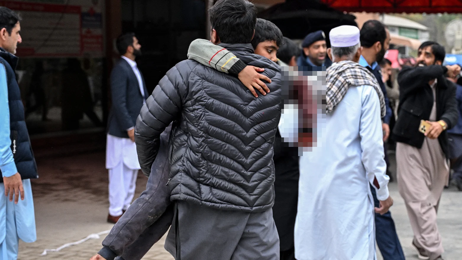 More than 30 killed in blast at Pakistan mosque, officials say - 4