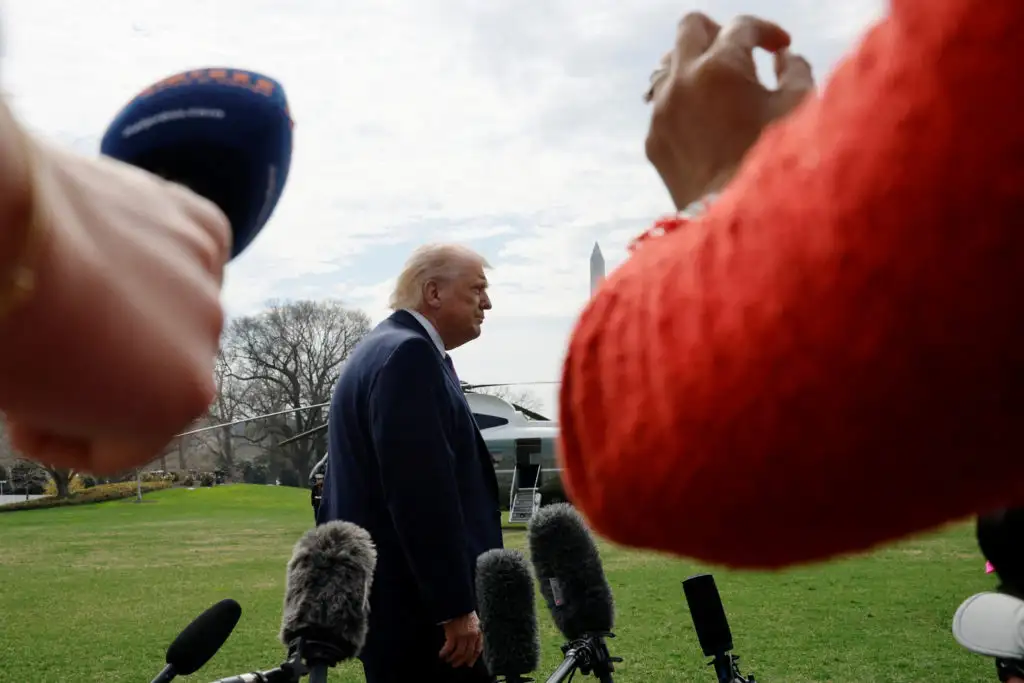 Trump demands ‘unconditional surrender’ from Iran as war escalates with oil crisis - 3