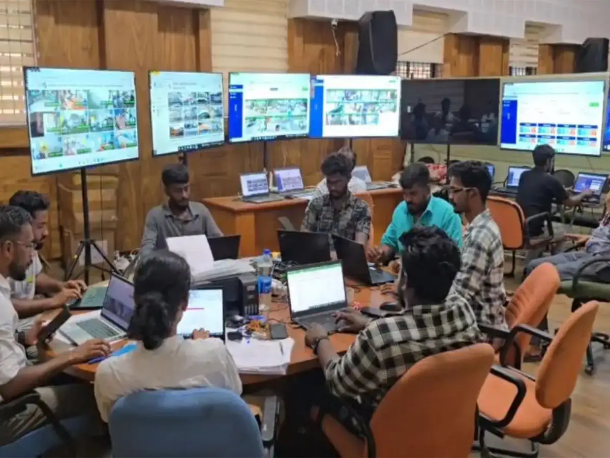 Kerala deploys AI surveillance for polls; real-time alerts track queues, crowd at booths - 2