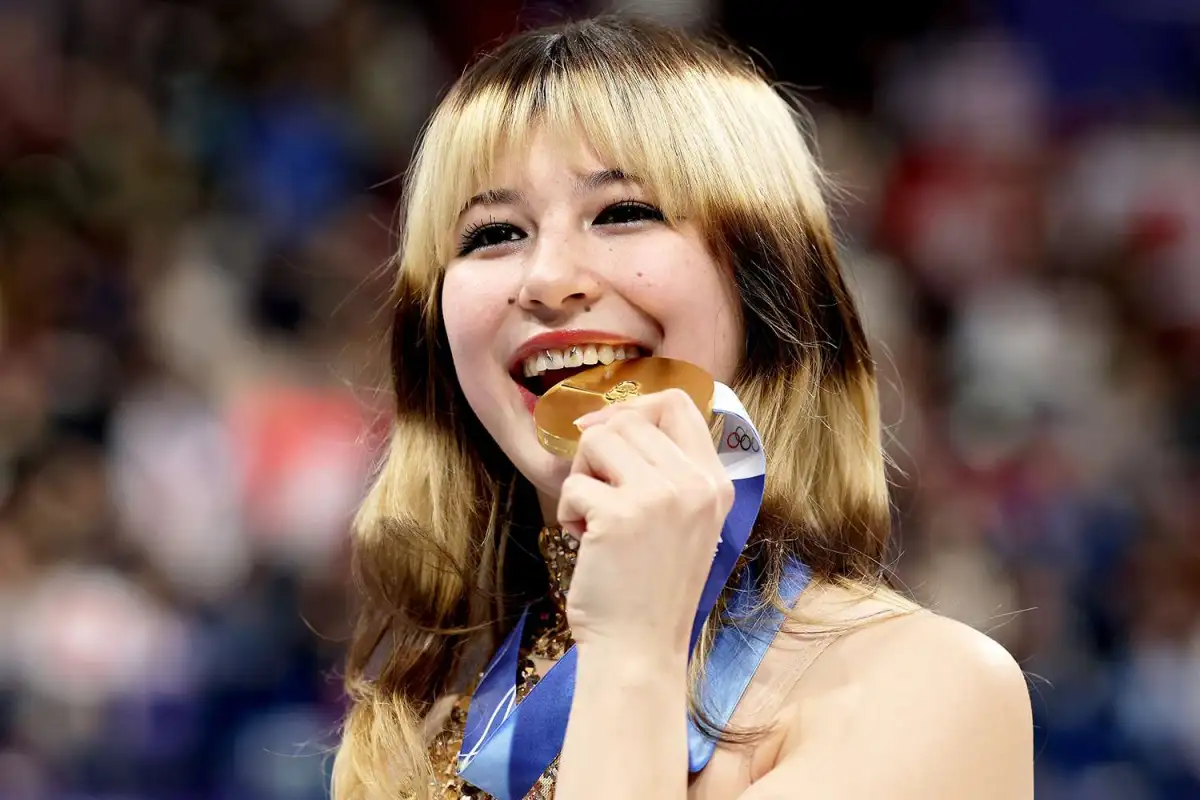 Olympic figure skating star Alysa Liu issues plea for privacy after being chased to her car - 2