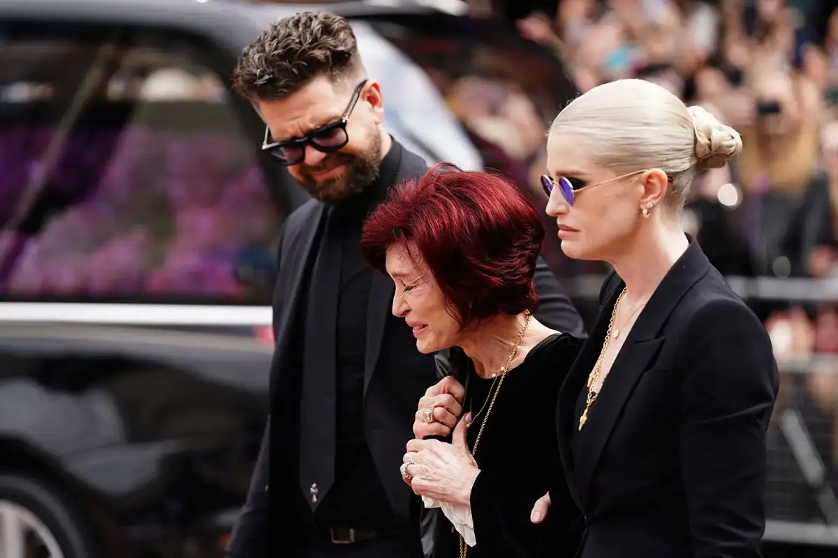 'I Am Ill Right Now': 'Skinny' Kelly Osbourne Slams 'Corpse Bride' Trolls After Loss Of Father Ozzy - 2