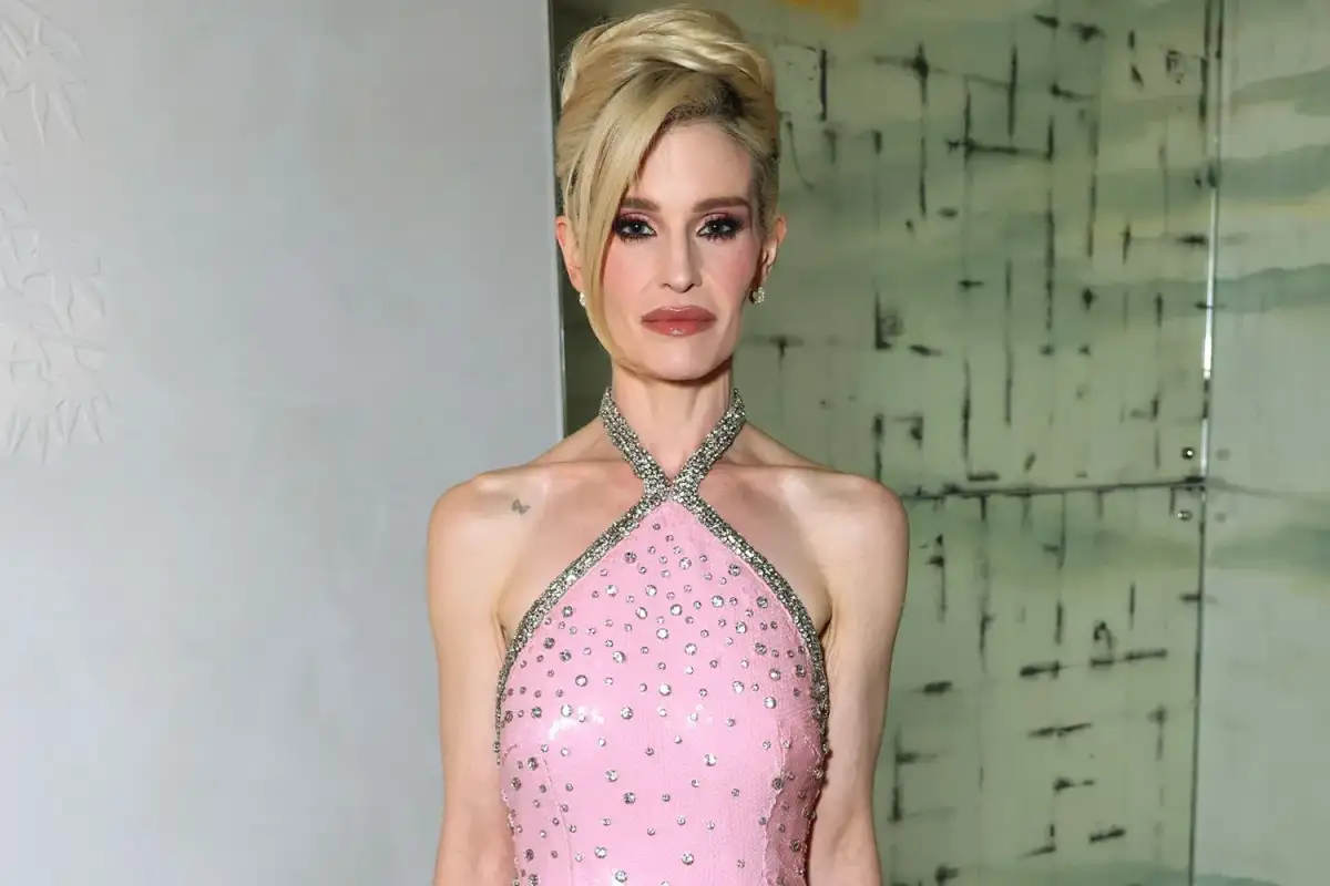 'I Am Ill Right Now': 'Skinny' Kelly Osbourne Slams 'Corpse Bride' Trolls After Loss Of Father Ozzy - 1