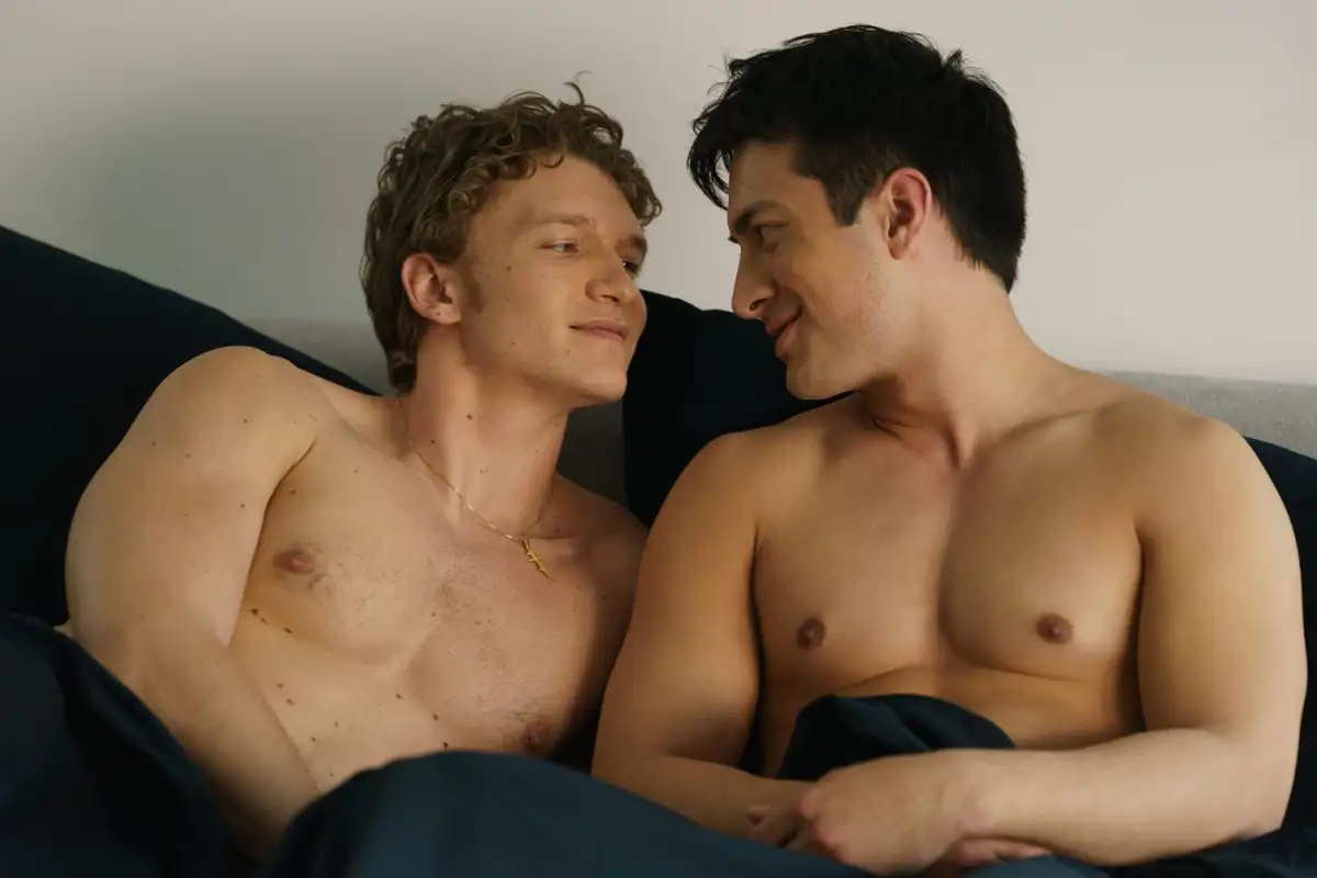 Will Hudson Williams, Connor Storrie's Characters Go Public With Their Romance In Heated Rivalry Season 2? - 3