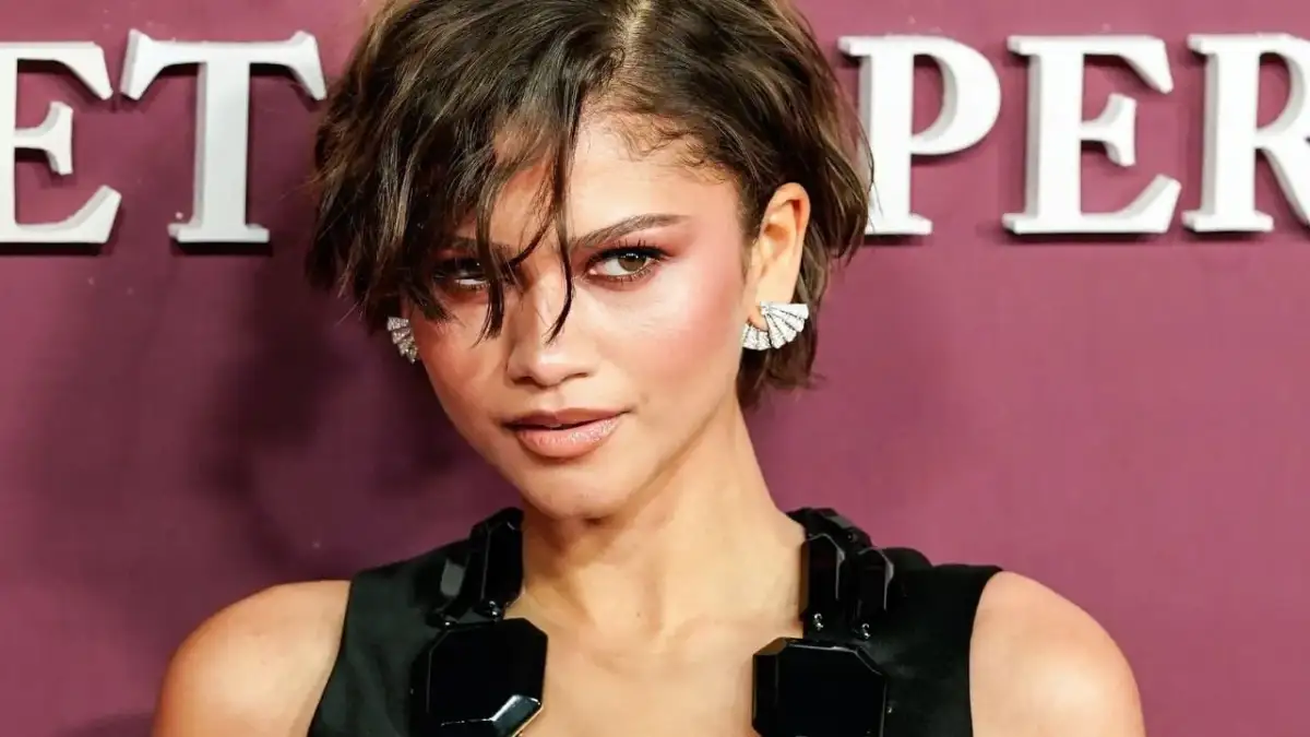 Look: Zendaya, Robert Pattinson step out at 'The Drama' premiere - 3