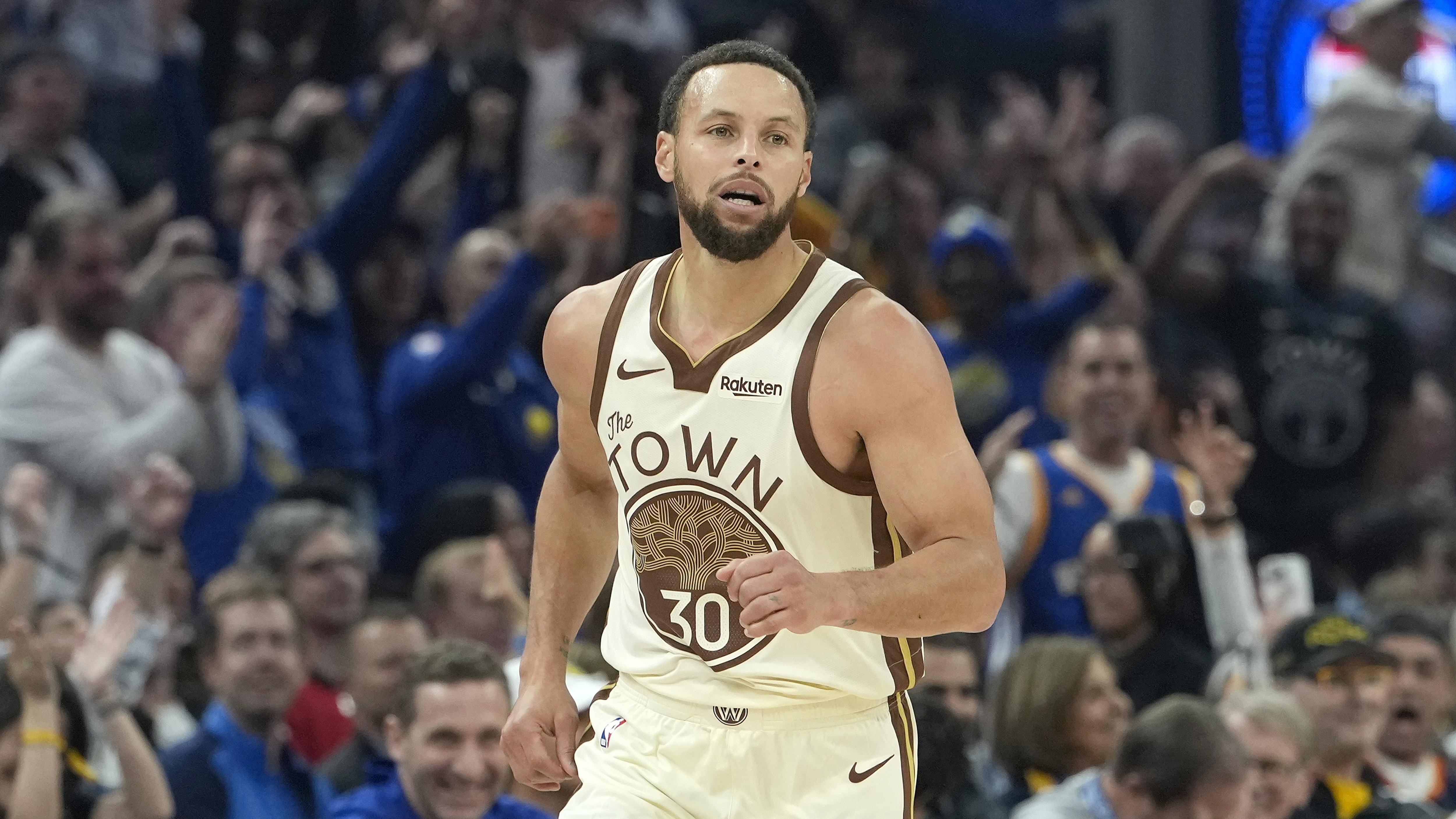 Kings' Zach LaVine will reportedly undergo season-ending surgery on right hand - 1