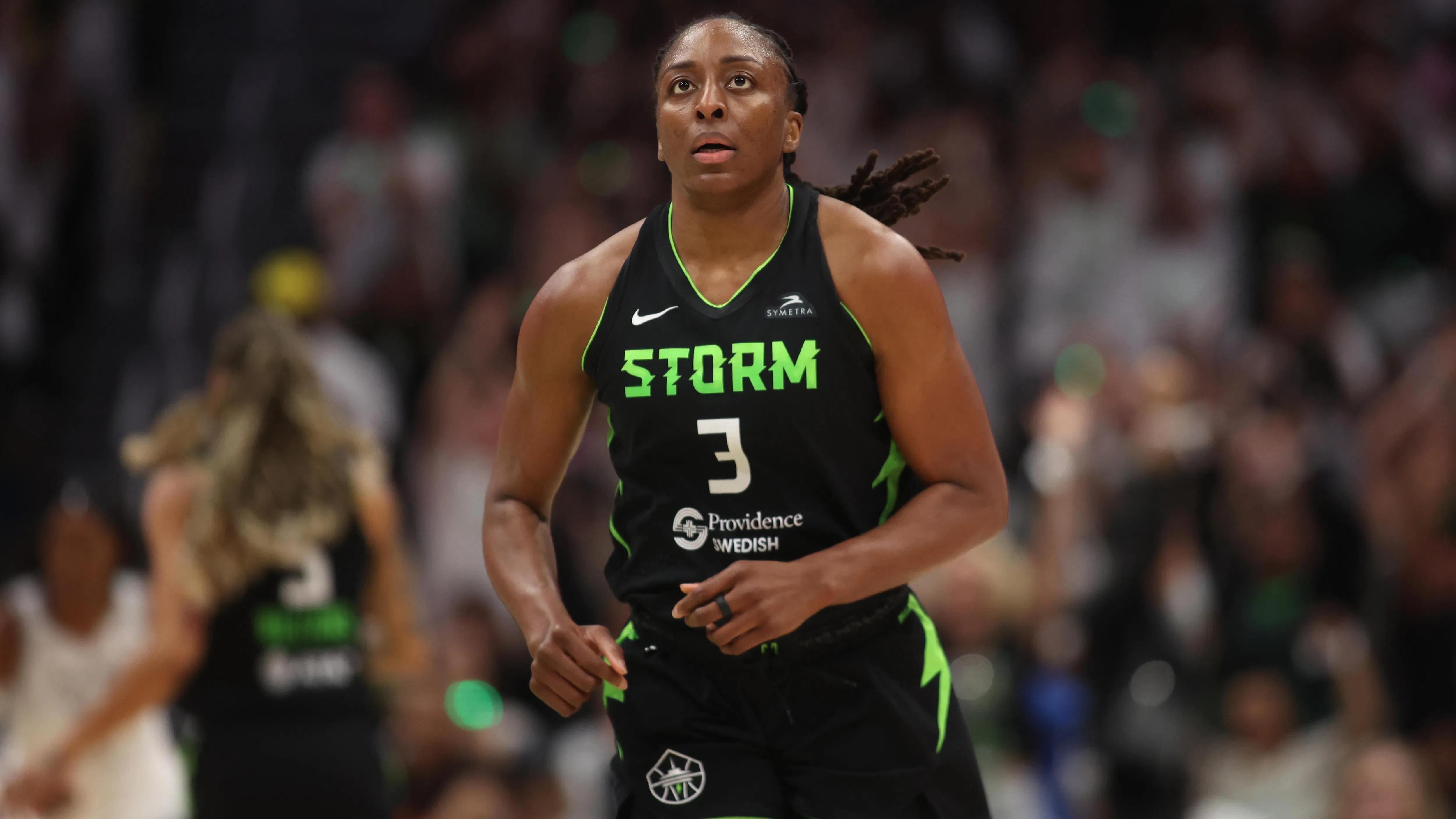 10-time All-Star Ogwumike returning to Sparks - 1