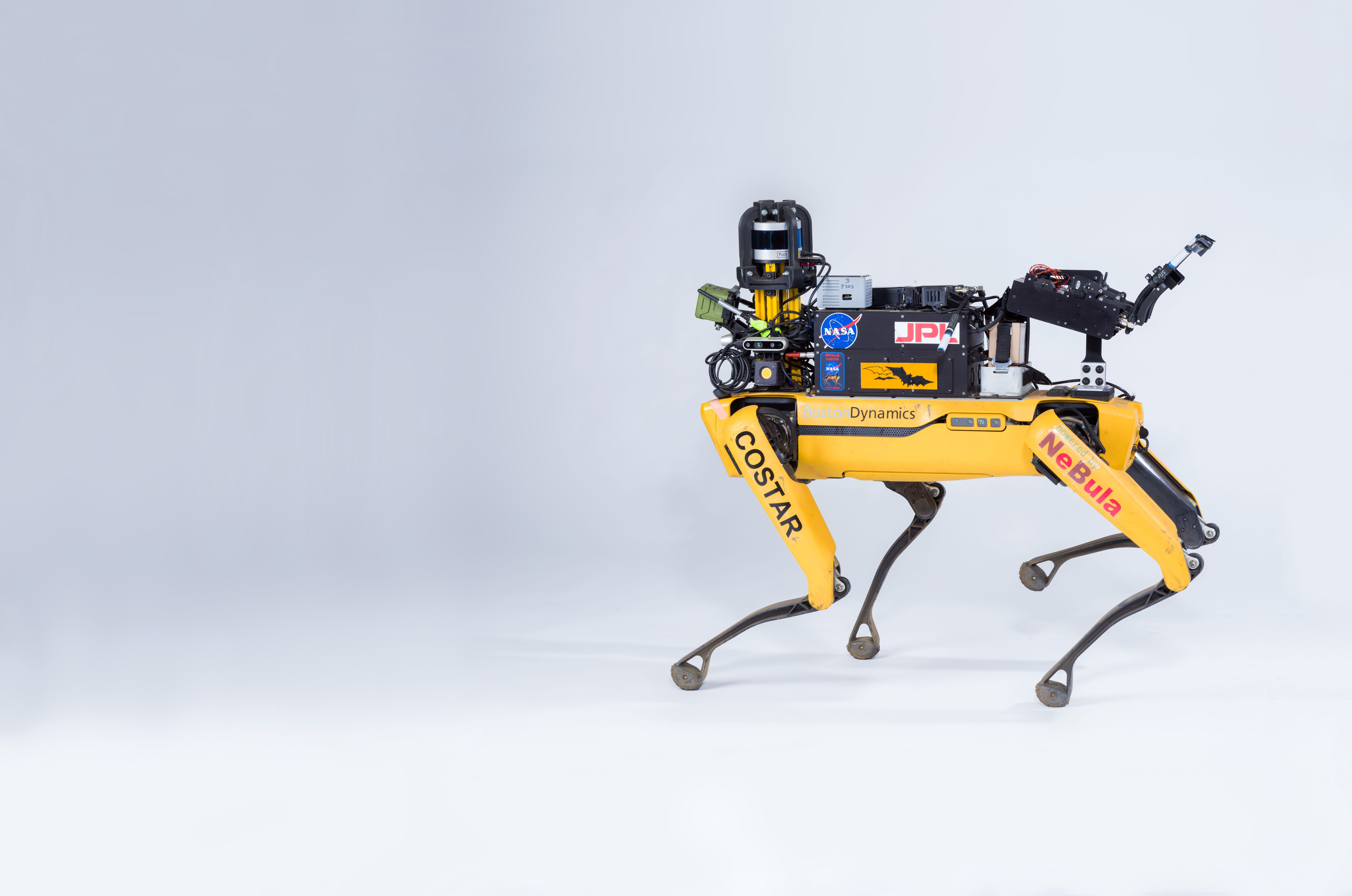 Robots Could Help Humans Find Resources on the Moon and Mars - 3