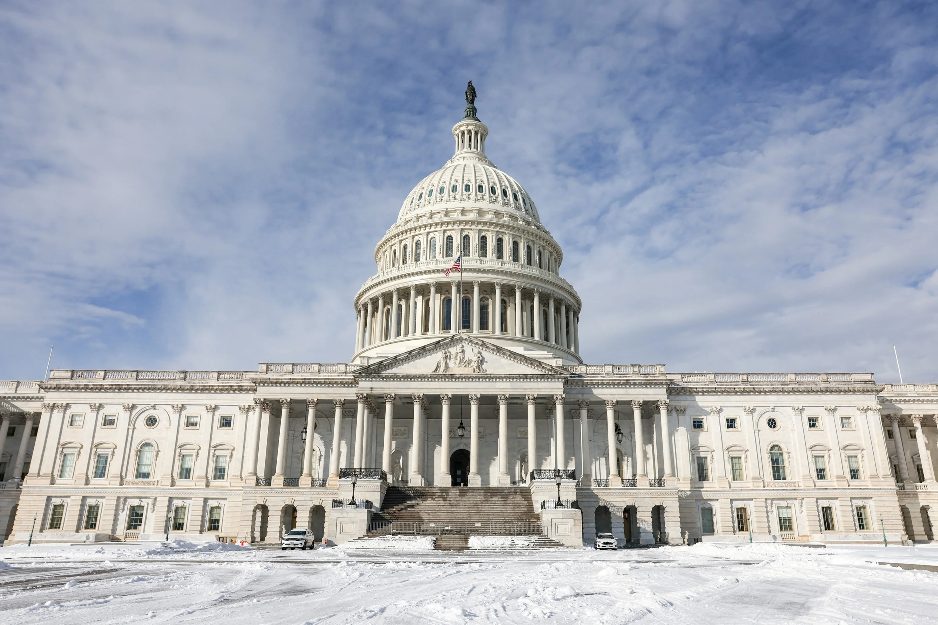 Ball is in the GOP's court on DHS funding standoff, House minority leader says - 4