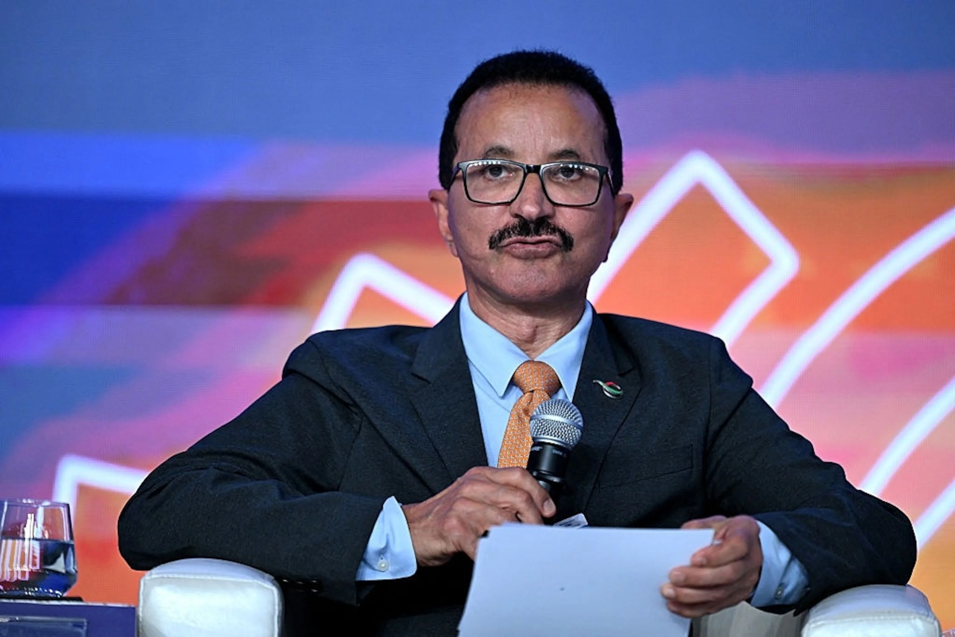 Emerati billionaire CEO fired over sick 'torture email'... - 4