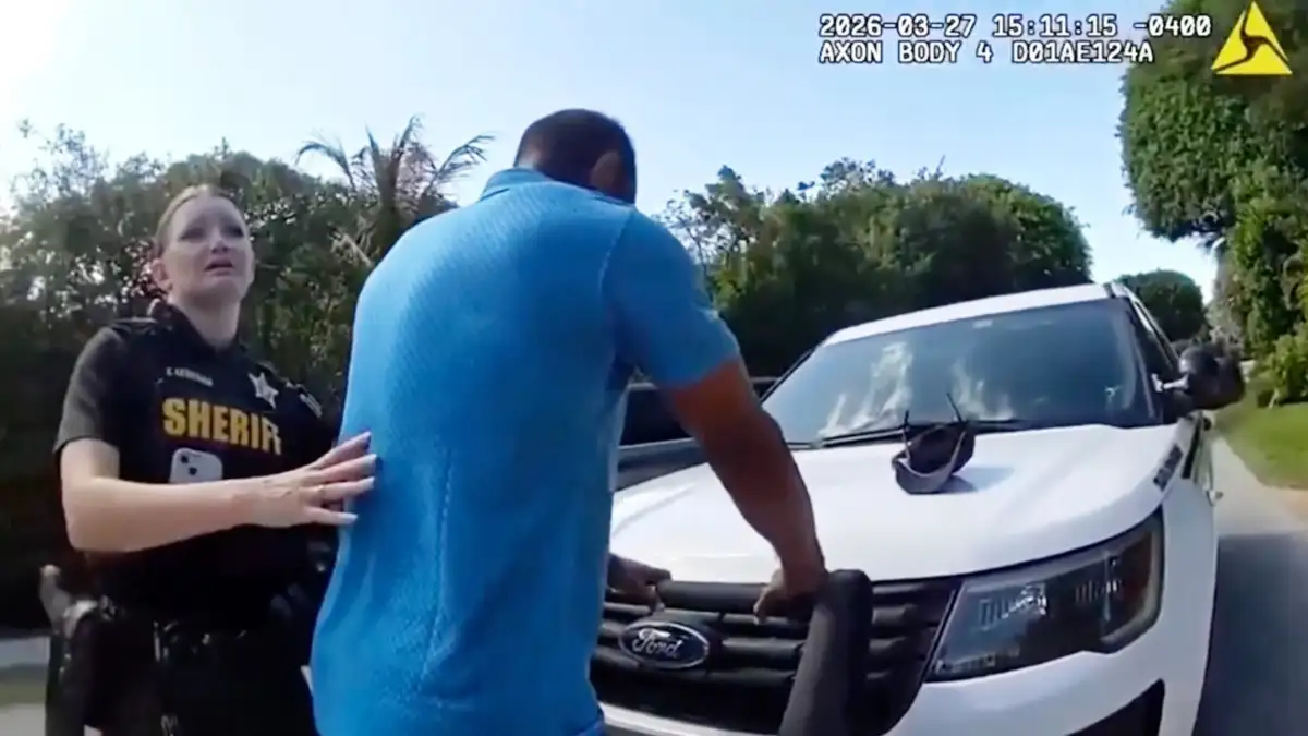 Shock body cam footage shows Tiger Woods yawning, falling asleep after DUI arrest... - 3