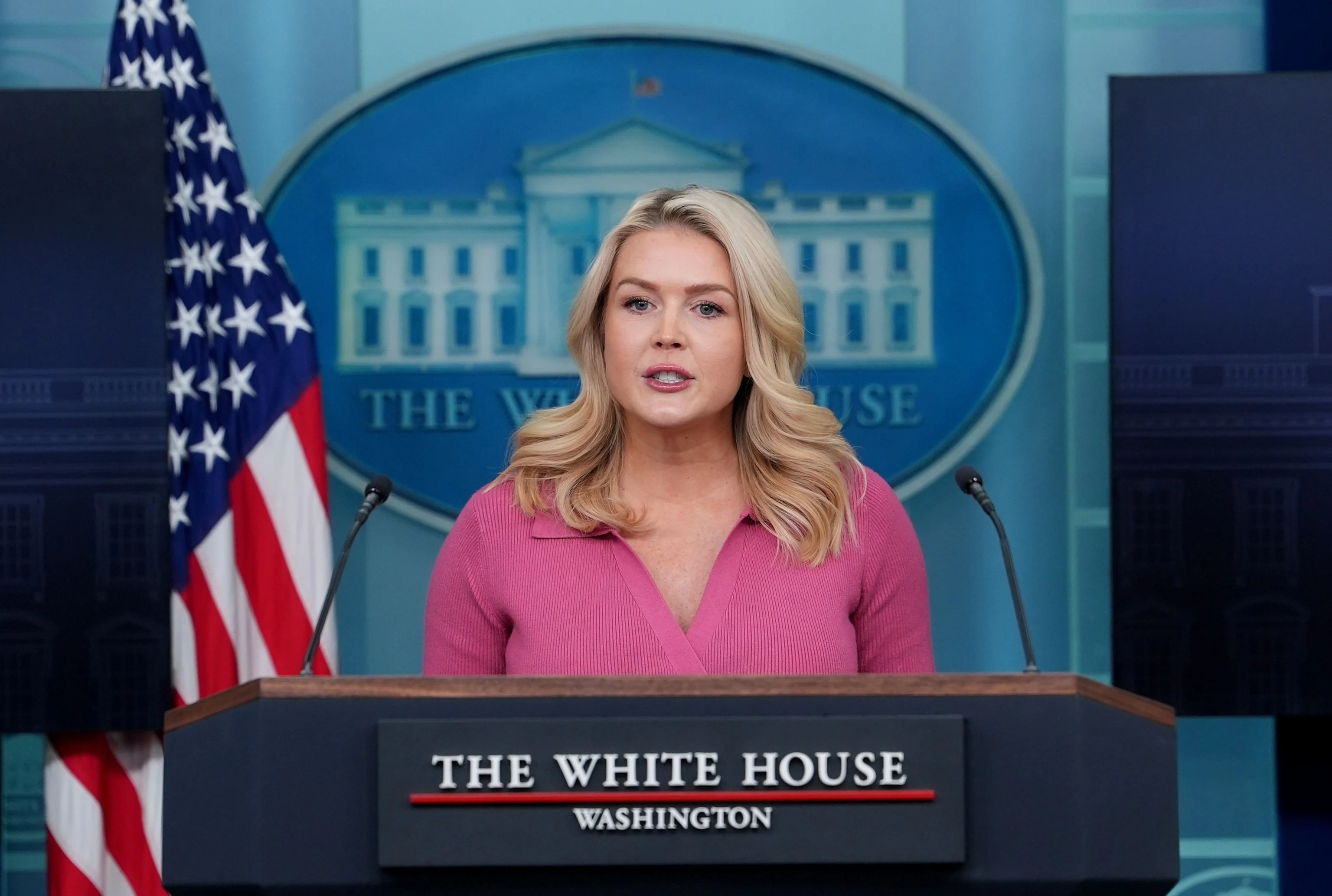 TRUMP VIDEO DEPICTS OBAMA, MICHELLE AS PRIMATES... - 2