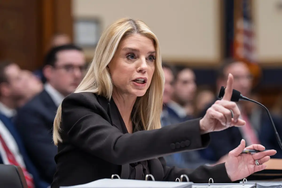 Bondi won't appear for House deposition next week in the Epstein investigation - 3