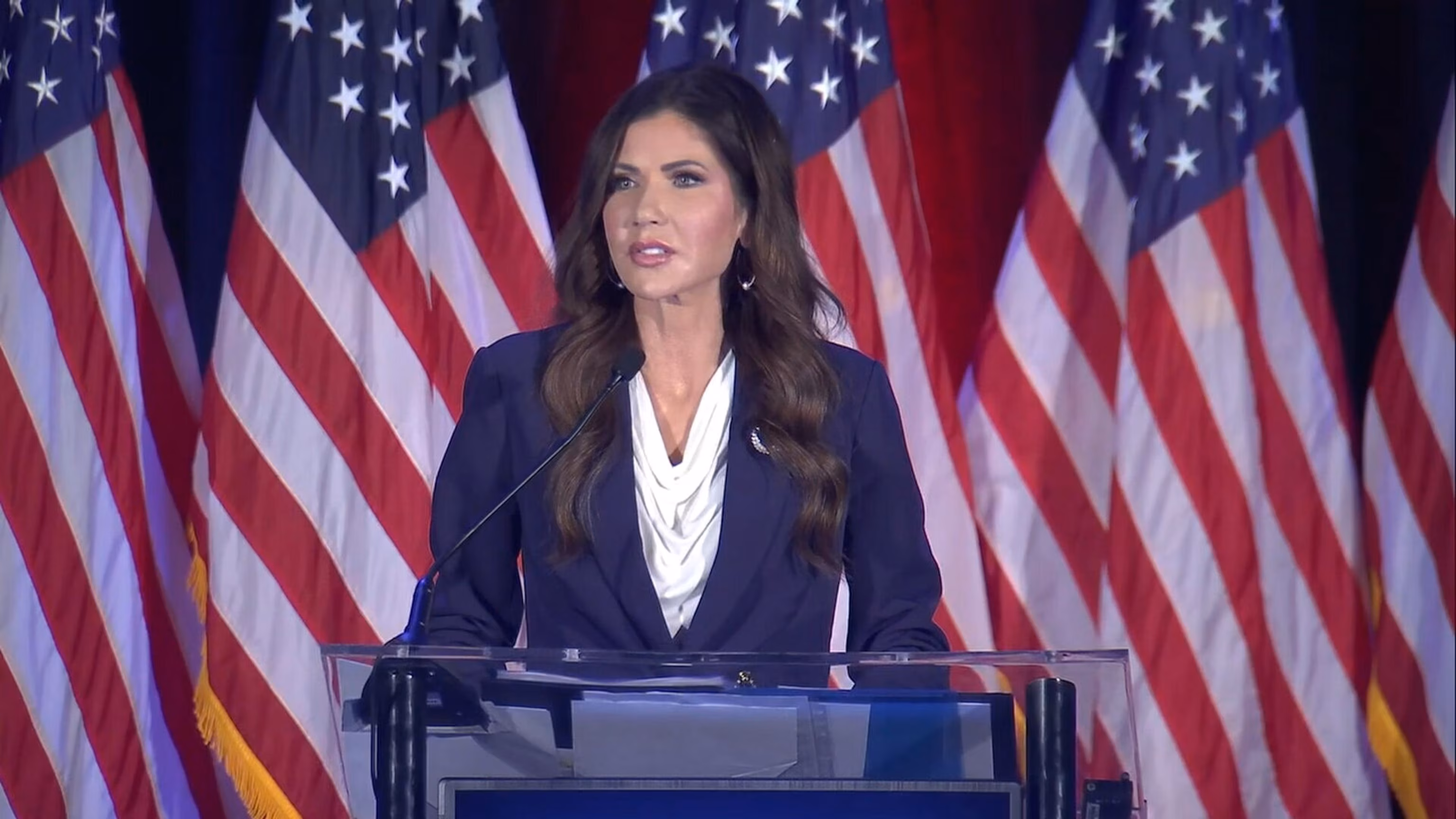 Trump Announces He Is Replacing Noem With Oklahoma Senator - 3