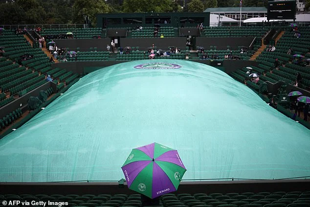 Lambert tumbles on the final straight - 2