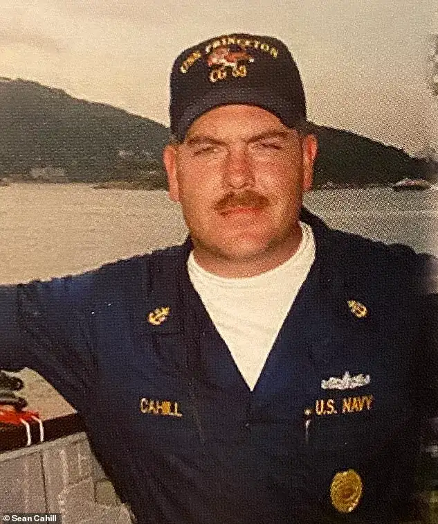 UFO Showdown: Pentagon Ordered to Surrender Secret 'Tic Tac' Files in Days - 3