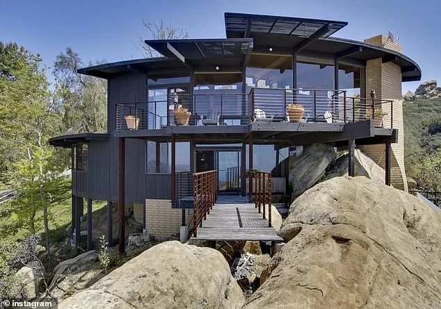 Jonathan Rhys Meyers on &lsquo;cathartic&rsquo; loss of home during California wildfires - 3