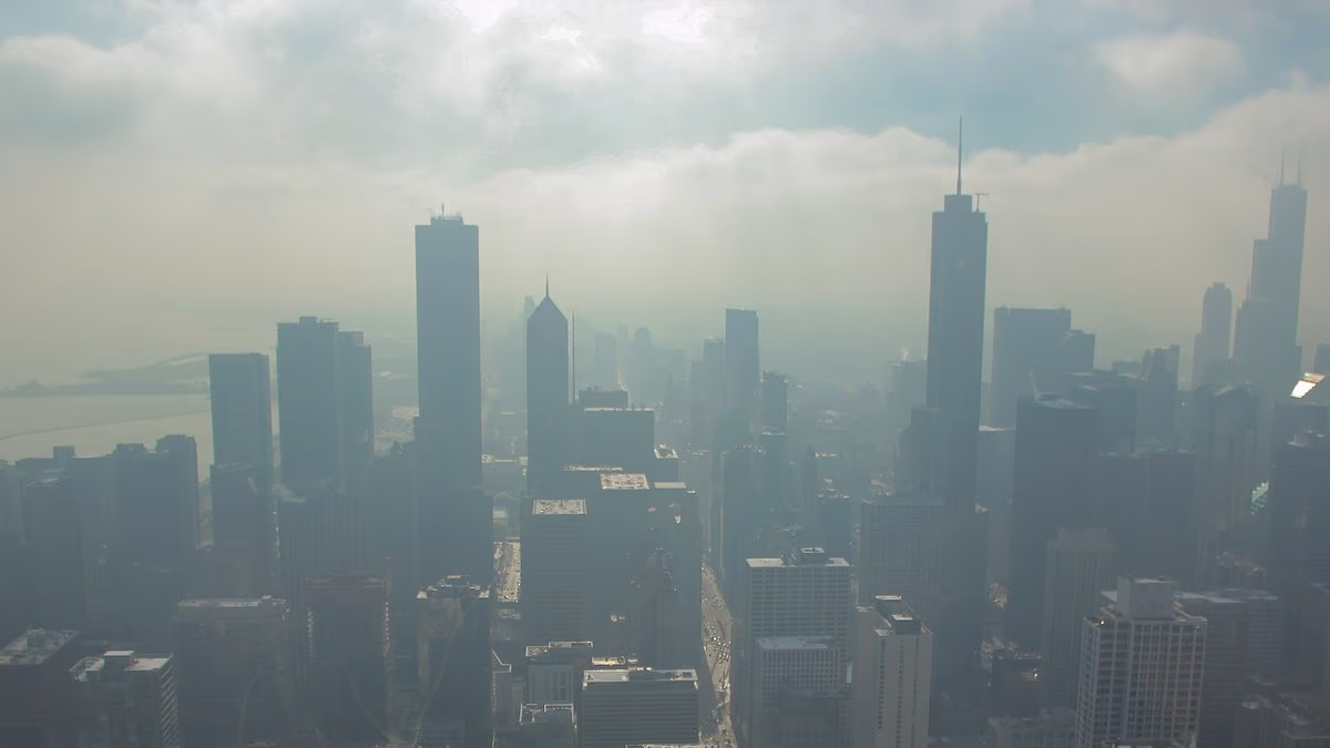 Millions told to lock windows now as life-threatening toxic air spreads across multiple US states - 3