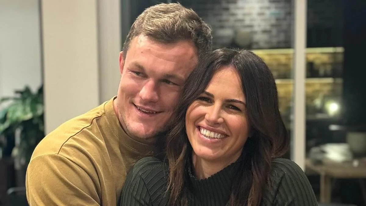 How Danika Mason's footy player fiancé Liam Knight had his OWN drinking scandal. It was FAR worse than the Channel Nine star's and featured a disgusting act with Aerogard - 4