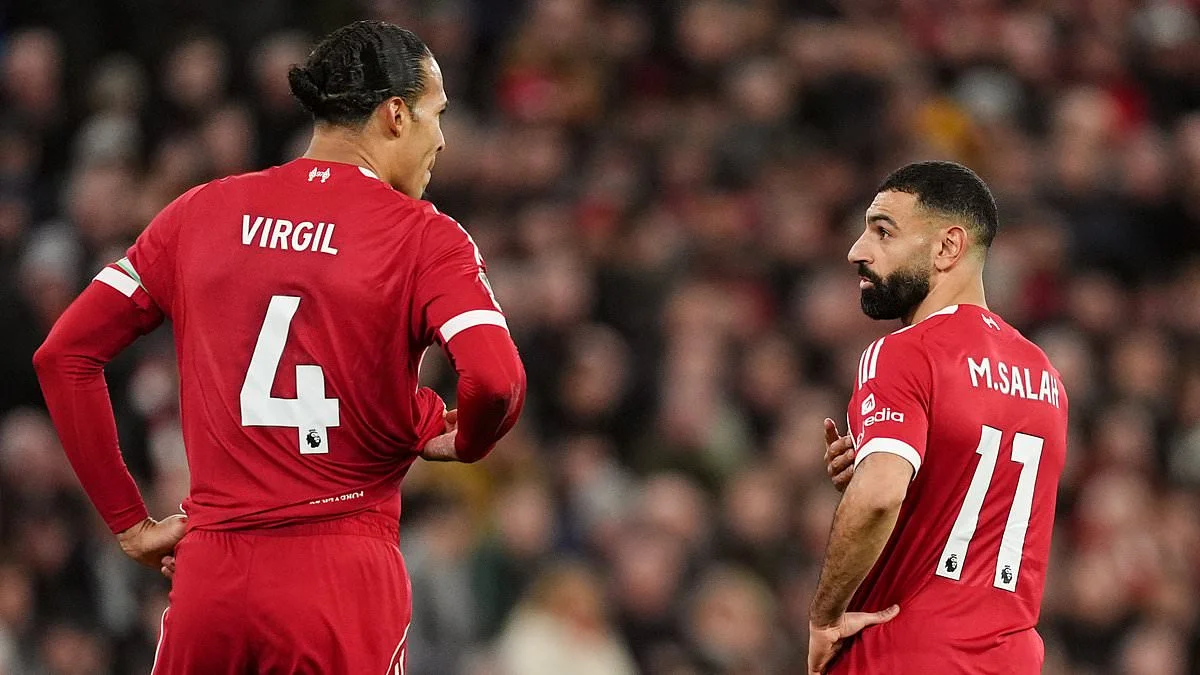 Liverpool captain Virgil van Dijk makes feelings VERY clear on Mohamed Salah transfer - 4