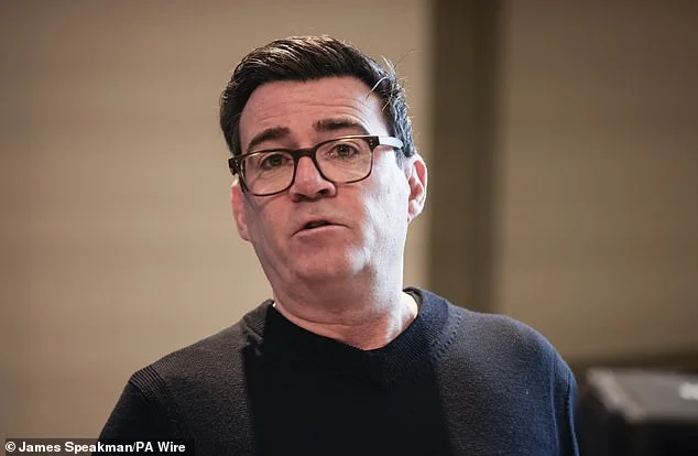 Keir Starmer's Labour is sleazier than the Tories, one in three voters say - and half of them believe Prime Minister should quit - 2