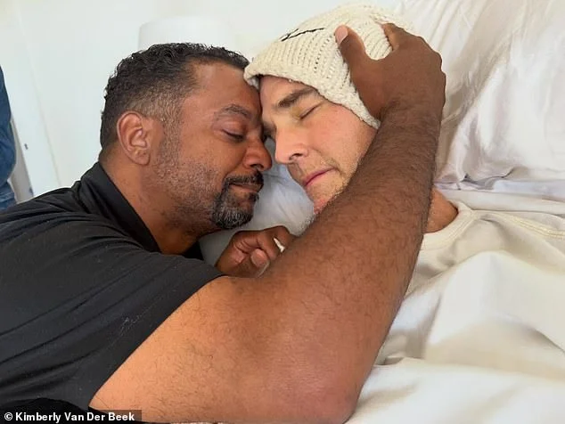 James Van Der Beek seen in heartbreaking final photo with Alfonso Ribeiro taken moments before 'last goodbye' - 2