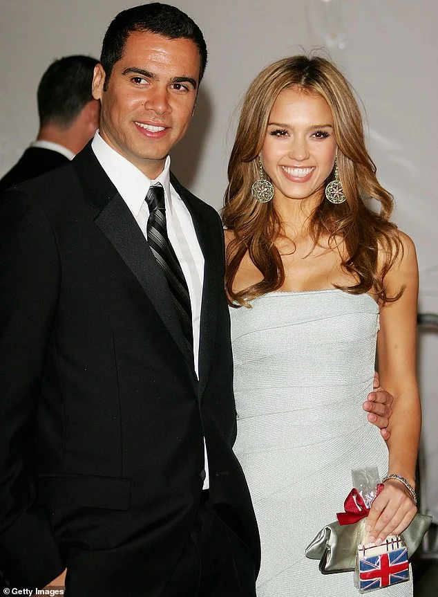 Jessica Alba FINALIZES divorce from Cash Warren as alimony deal is revealed for exes with no prenup - 1