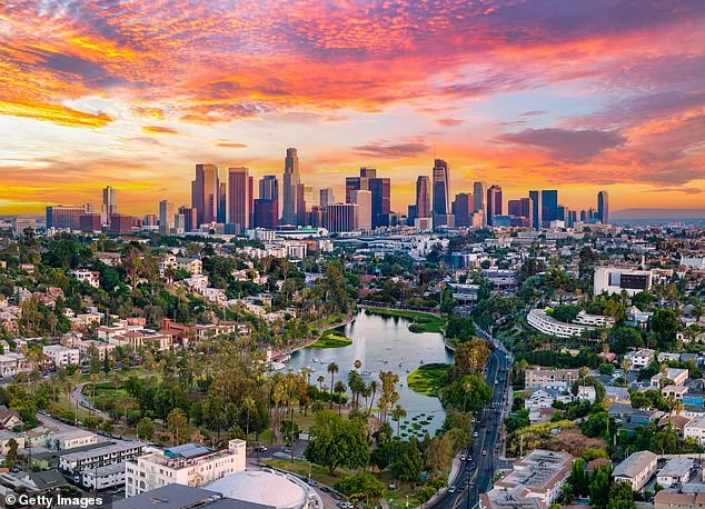 The depressing decline of America's most glamorous city laid bare… and the final straw that sealed its fate - 2