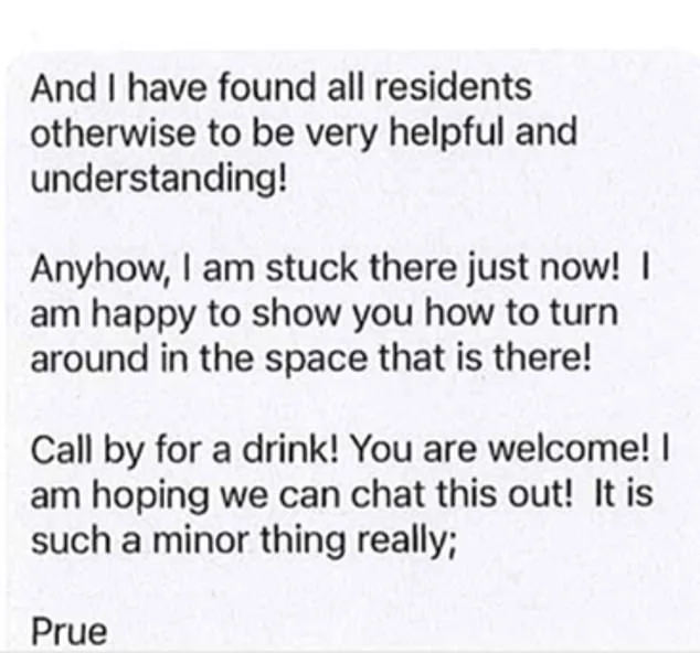 Bitter driveway war erupts in one of Australia's richest suburbs: 'This is my very last warning' - 4