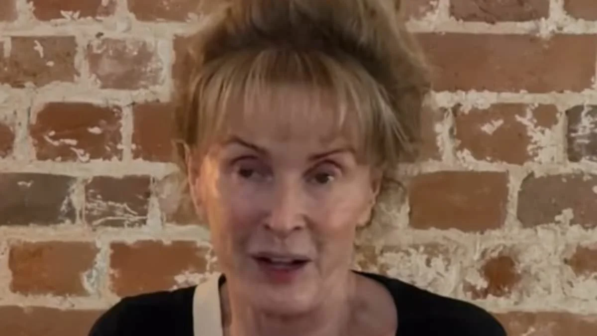 Corrie’s Beverley Callard holds back tears as she issues emotional cancer update - 2