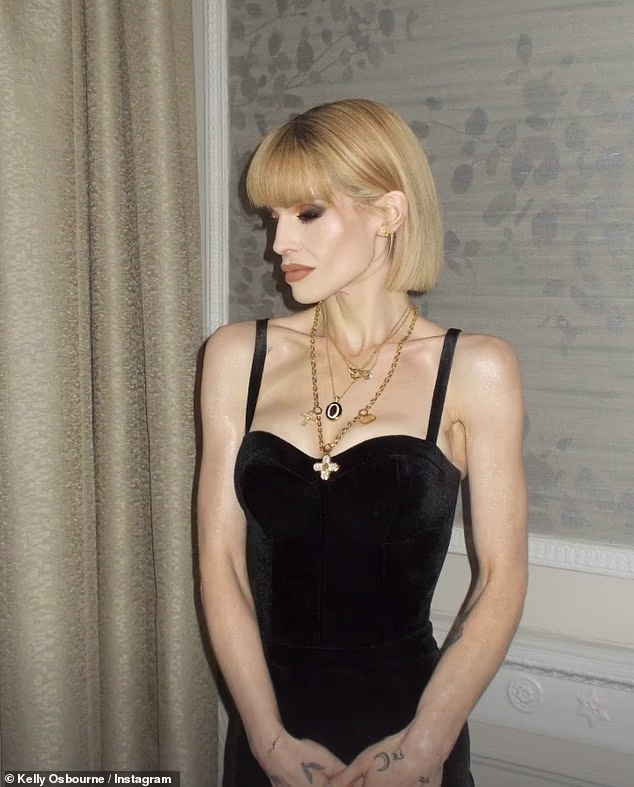 Kelly Osbourne Double Body Theory: Netizens Claim 'Unrecognisable' Star Is a 'Different Person' - 1